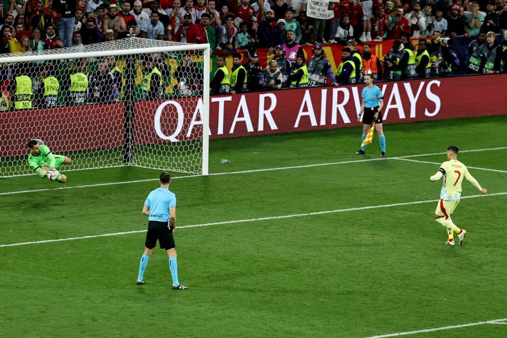 Невдалий удар Альваро Морати з пенальті