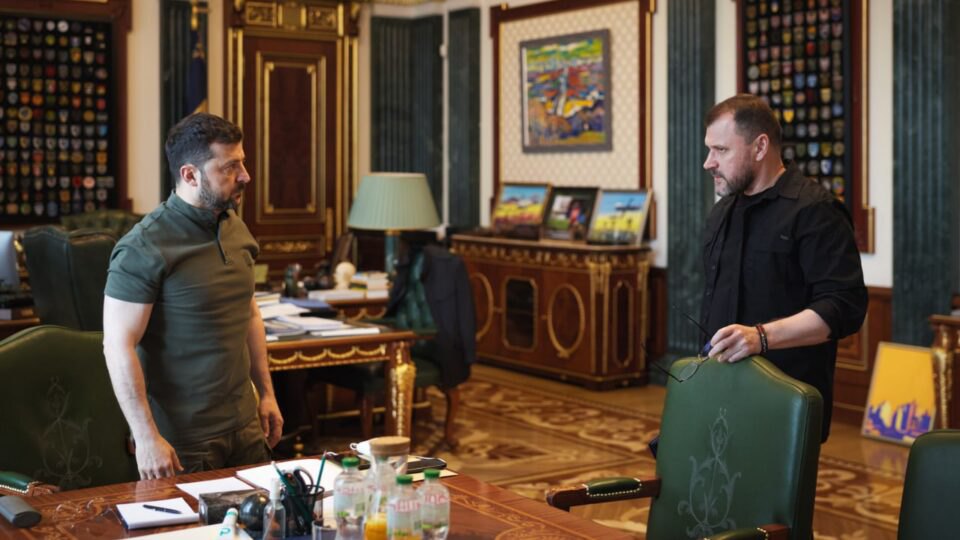 Президент Володимир Зеленський заслухав доповідь міністра внутрішніх справ України Ігоря Клименка