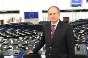 Евродепутат о санкциях против Украины: время намеков закончилось