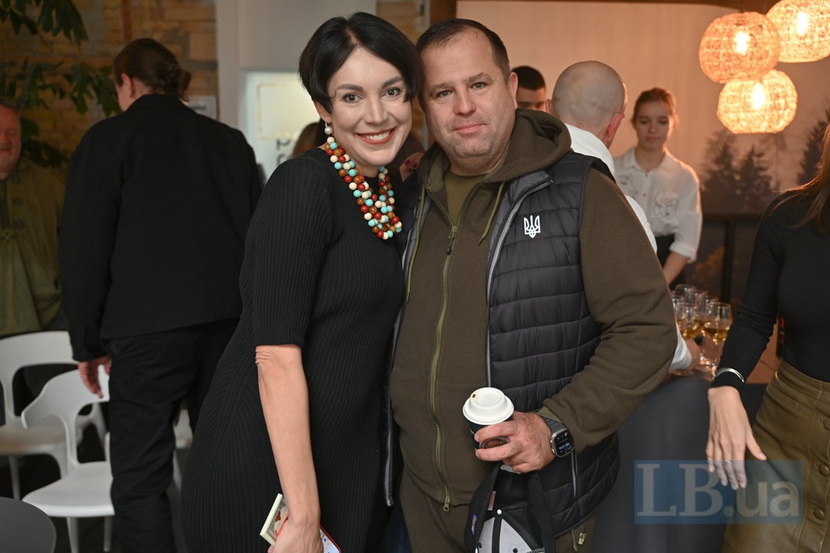 Керівник Руху молитовних сніданків в Україні, координатор християнської платформи українсько-американського партнерства Павло
Унгурян і Соня Кошкіна