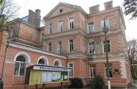 В Черновицкой области с подозрением на коронавирус госпитализировали 4 детей 