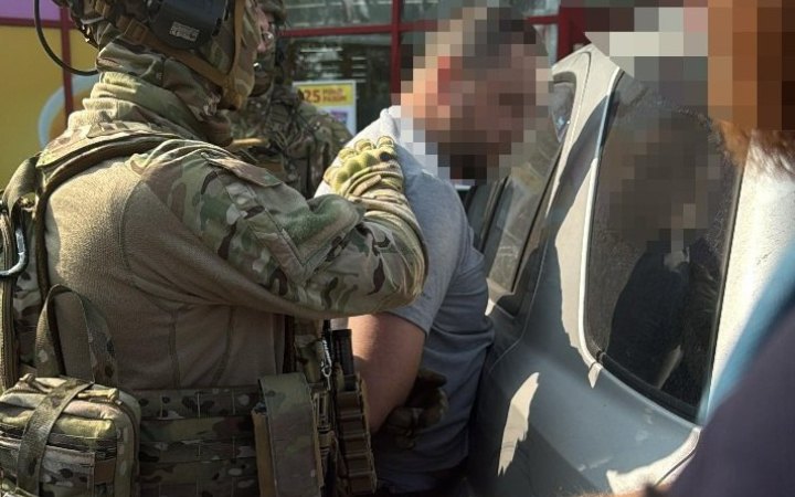 На Миколаївщині викрили військовослужбовців, які вимагали хабарі за повернення із СЗЧ