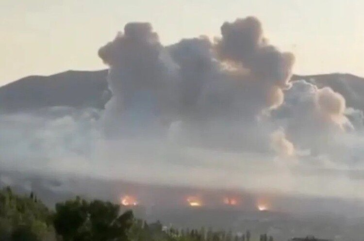 Удар США по ядерному об'єкту в Ірані, ймовірно заводу в Натанзі.