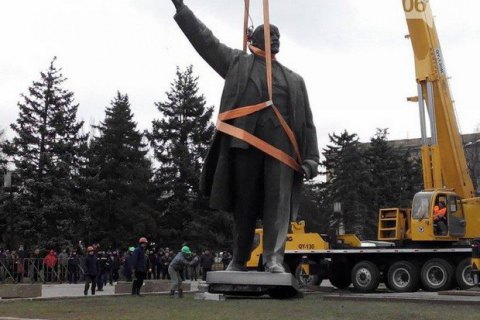Центр візуальної культури просить Мінкультури зберегти радянські пам'ятники