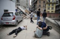 МЗС не може зв'язатися з 17 українцями в Непалі