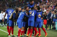 Франция первой вышла в плей-офф, вырвав победу у сборной Албании