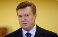 Янукович в Енакиево забыл название компании, ради которой приехал