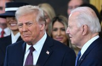 Трамп у Великодньому привітанні назвав Байдена "деструктивним дебілом" 
