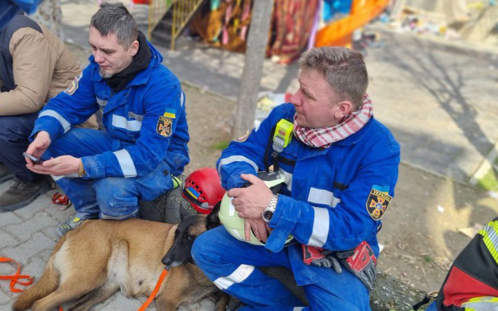 Друга група рятувальників з України прибула до Туреччини