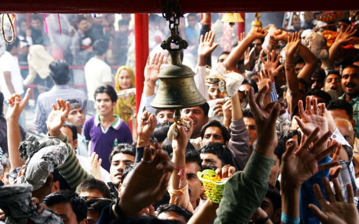 В Індії через тисняву у храмі загинули шестеро людей, майже 30 осіб постраждали