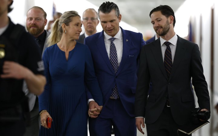 WSJ: Гегсет привів свою дружину на зустрічі з іноземними військовими, де обговорювалася конфіденційна інформація