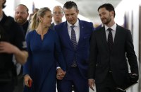 WSJ: Гегсет привів свою дружину на зустрічі з іноземними військовими, де обговорювалася конфіденційна інформація