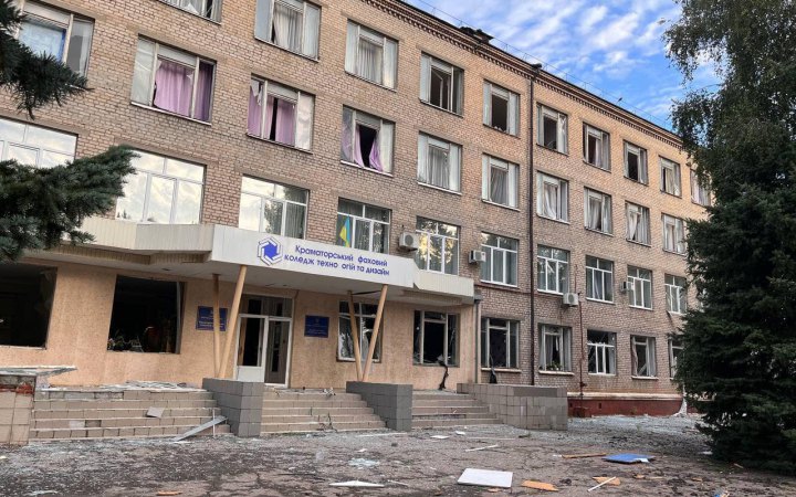 Окупанти завдали удару по Краматорську: пошкоджено коледж і академію