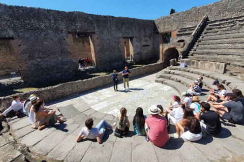 Маттео Аззоліні: «Обираючи викладачів, варто звертати увагу не на їхню освіту, а на цінність як професіоналів»