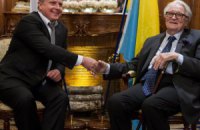 Евроинтеграция Украины не должна зависеть от дела Тимошенко - экс-глава МИД Франции