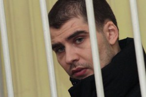Крымский суд дал "майдановцу" четыре года за камень в "беркутовца"