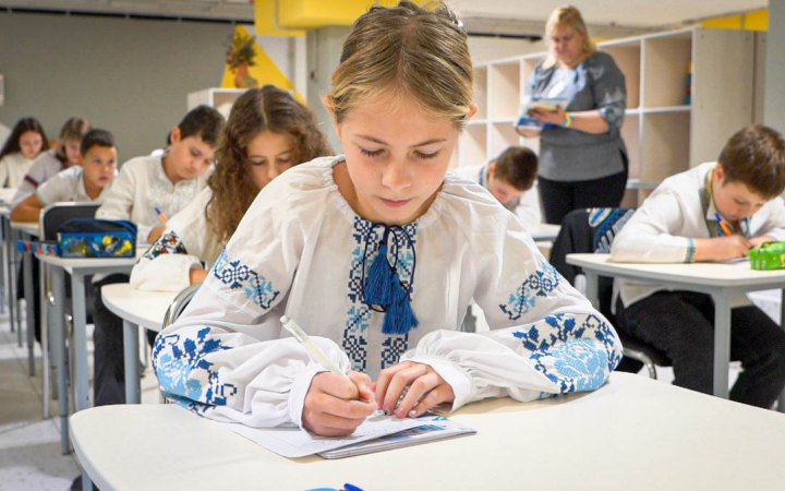 Диктант національної єдності без помилок написали шестеро людей