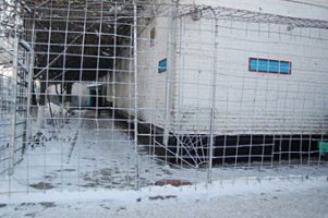 В Киргизии 400 заключенных зашили себе рты