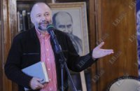 Украинским писателям платят щедрые гонорары за заказные "произведения"