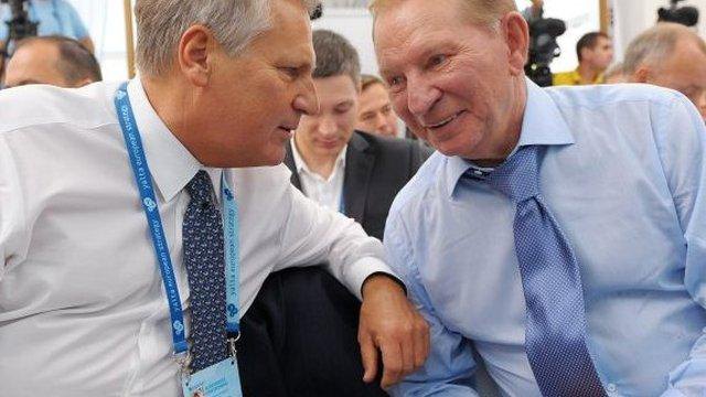 Кваснєвському та Кучмі, які напрацювали формулу «пробачаємо і просимо пробачення», вдавалося втримувати польсько-українські
стосунки від конфліктів