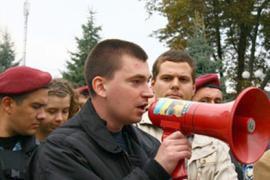 Свобода: бандеровцы выкинут из Украины "синьожопу банду"