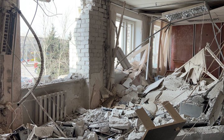 Обстрелы Лисичанска продолжаются, россияне разрушили детский сад