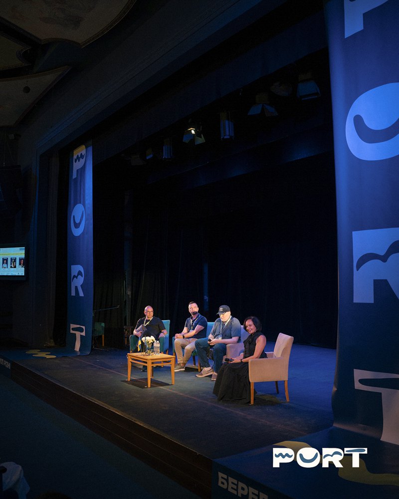 Зліва направо: Володимир Єрмоленко, Володимир Шейко, Антон Санченко і Оксана Довгополова під час дискусії