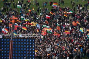 На антиисламский митинг в Дрездене вышли 10 тыс. человек