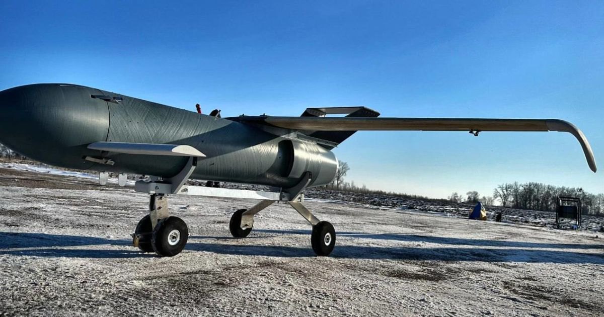 Новітній український дрон-ракета 'Паляниця' 