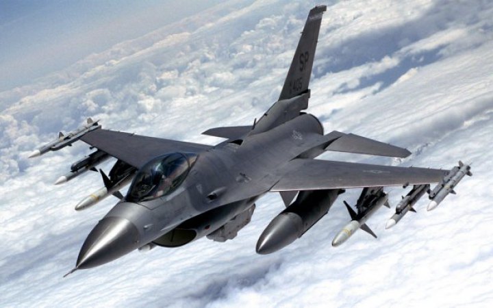 В Румунії створять центр з навчання пілотів F-16