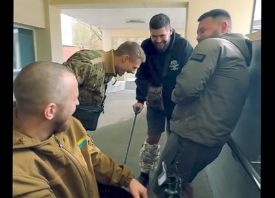 «Від вашого гумору в очах потемніло»: чорні жарти нам допомагають? 
