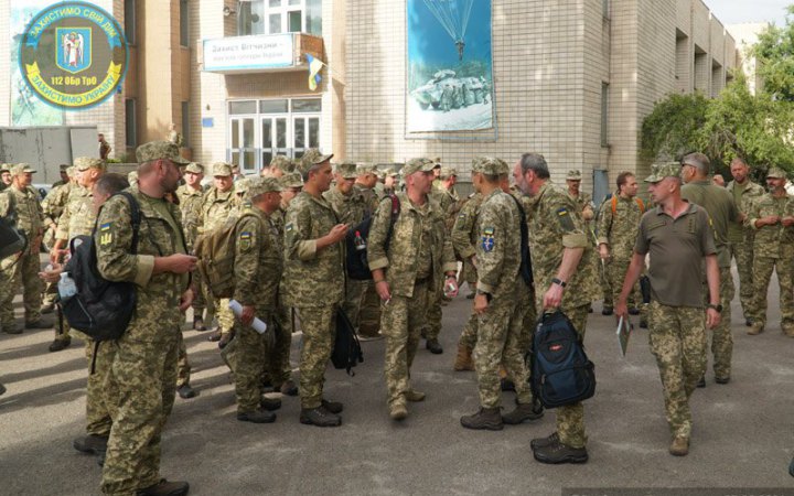 У КМВА пояснили, що об'яви на під'їздах нагадують про мобілізацію