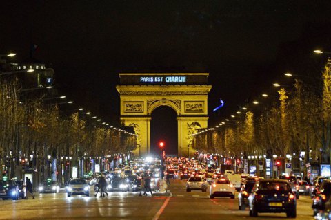 В Париже ограничили скорость автомобилей до 30 километров в час