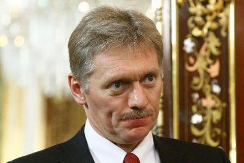 Кремль не будет поздравлять победителя первого тура