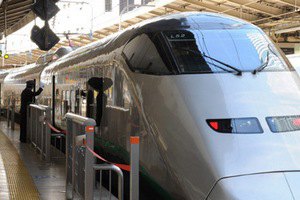 В Японии восстановленно движение поездов