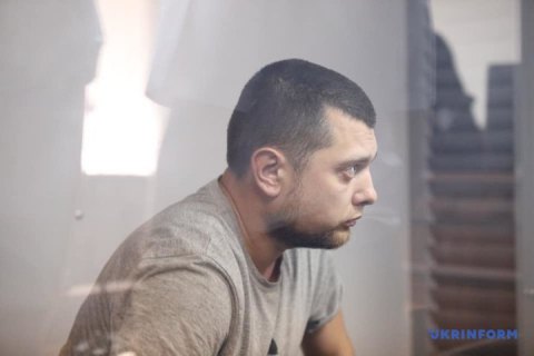 Поліція обіцяє доставити до суду обвинуваченого у справі Кирила Тлявова, який захворів на ковід