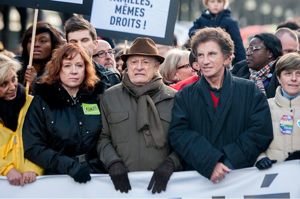 Экс-министра культуры Франции Джек Ланг (справа) и французский бизнесмен Пьер Берже (в центре)