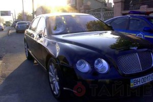 Водителя Bentley, который сбил насмерть пешехода, выпустят за 91 тыс гривен