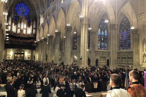 У головній католицькій церкві Нью-Йорка вшанували пам'ять жертв Голодомору