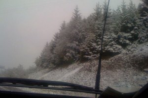 ГАИ перекрыла перевал в Карпатах из-за снега