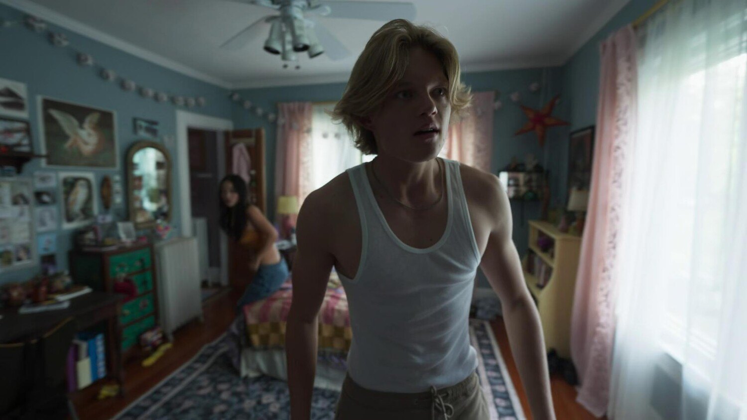 Кадр з фільму 'Потойбічне'.