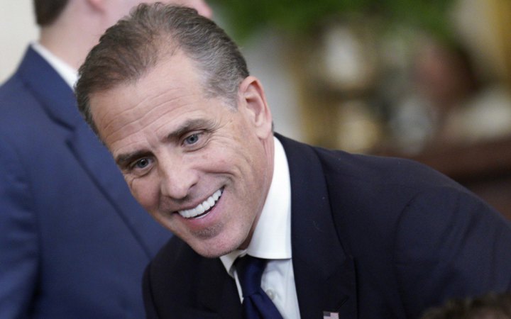 Син Джо Байдена викликав синів Трампа на бій в октагоні