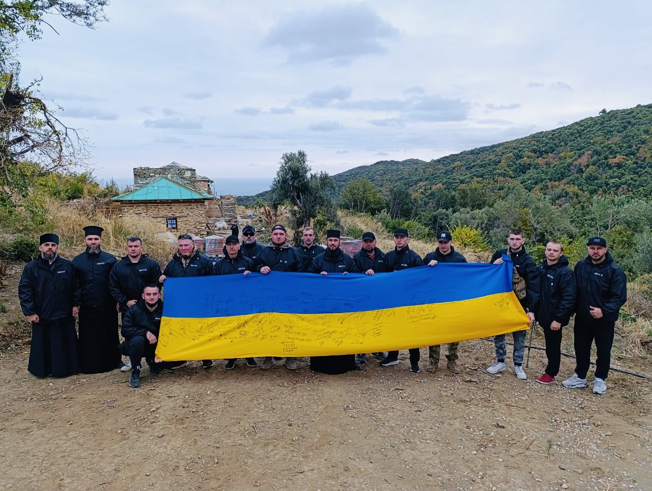 Українській військові на Афоні.