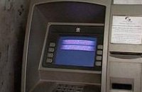 Импортеры контрабандой ввезли в Днепропетровск банкоматы на 15 млн грн