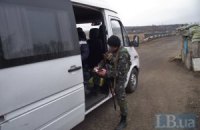 Кіхтенко просить відкласти спецперепустки на Донбасі на місяць