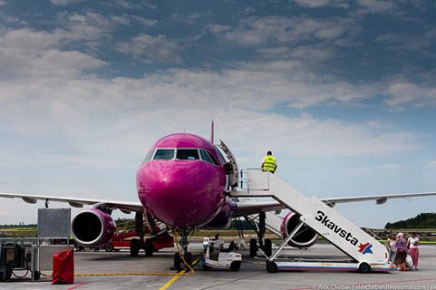 Wizz Air оголосив чотири нові рейси з України