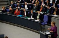 Парламент Германии одобрил второй пакет помощи Греции