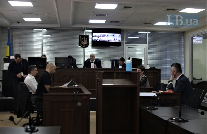 Учасники судового розгляду кримінального провадження щодо контрабанди цигарок в Одесі