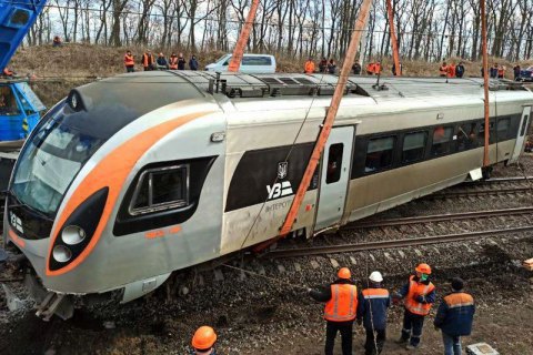 Из-за аварии Интерсити+ уволят нескольких работников Приднепровской железной дороги
