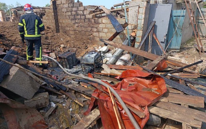 РФ вдарила по будинках у Гуляйполі. Поранено двох жінок 